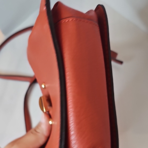 Elegant Orange Crossbody Bag - Picture 7 of 7